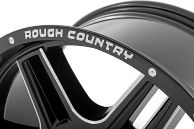 Rough Country Rough Country 92 Series Wheel | Machined One-Piece | Gloss Black | 18x9 | 6x5.5 | +0mm