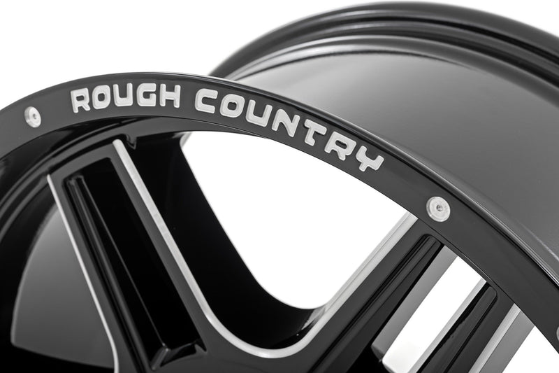 Rough Country Rough Country 92 Series Wheel | Machined One-Piece | Gloss Black | 18x9 | 6x5.5 | +0mm