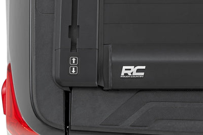 Rough Country Powered Retractable Bed Cover | 5'7" Bed | Toyota Tundra (07-21)