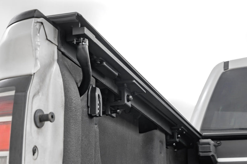 Rough Country Powered Retractable Bed Cover | 5&