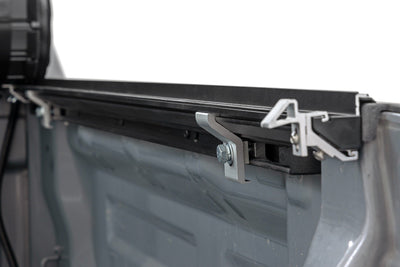 Hard Roll Up Bed Cover | 5'7" Bed | Toyota Tundra (07-21)