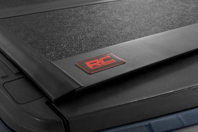 Hard Low Profile Bed Cover | 6'7" Bed | Ford F-150 2WD/4WD (2021-2025)