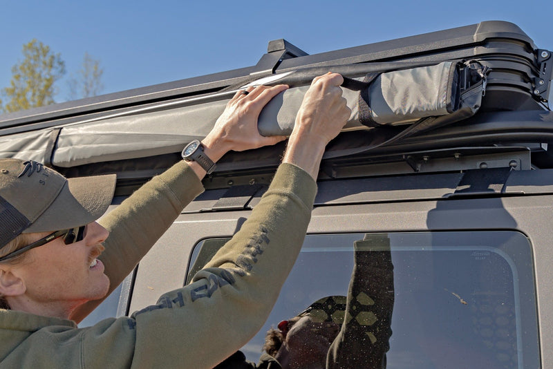 Retractable Roof Rack Awning | 6&
