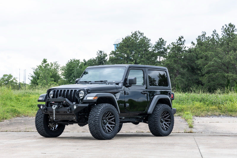 Rough Country 95 Series Wheel | Machined One-Piece | Gloss Black | 20x10 | 5x5 | -19mm