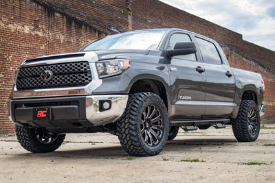 M1 Adjustable Leveling Struts | Monotube | 0-2" | Toyota Tundra 4WD (07-21)